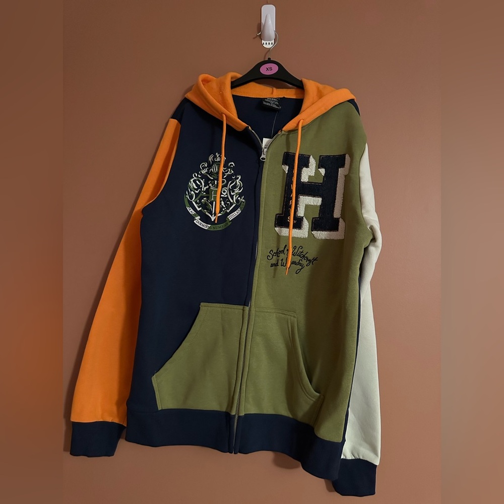 Harry Potter Hogwarts Color Block Zip Hoodie — BoxLunch Exclusive